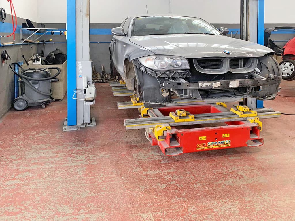 Automóviles Ourocar: mecánicos profesionales a su servicio